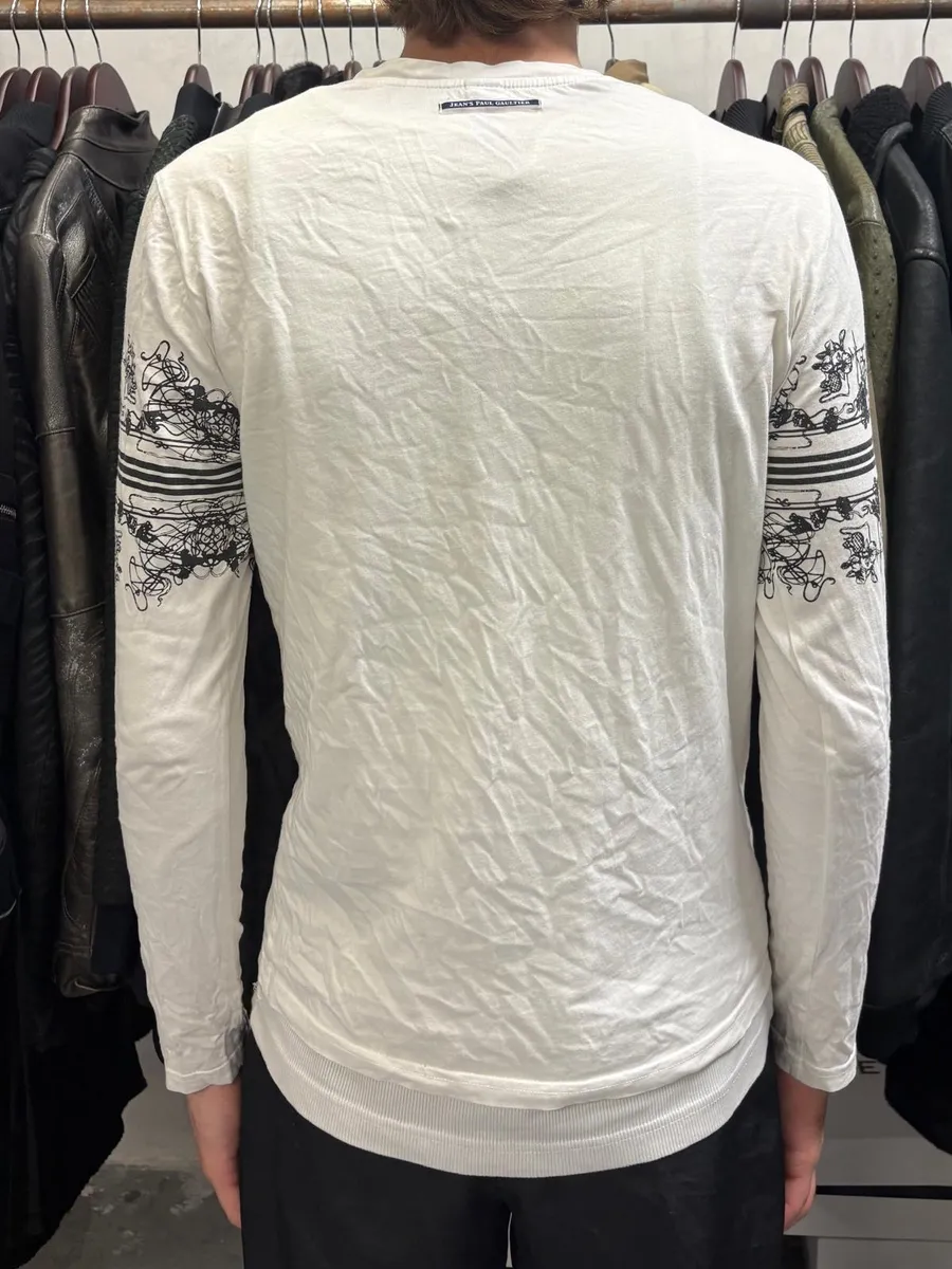 Thumbnail 3
